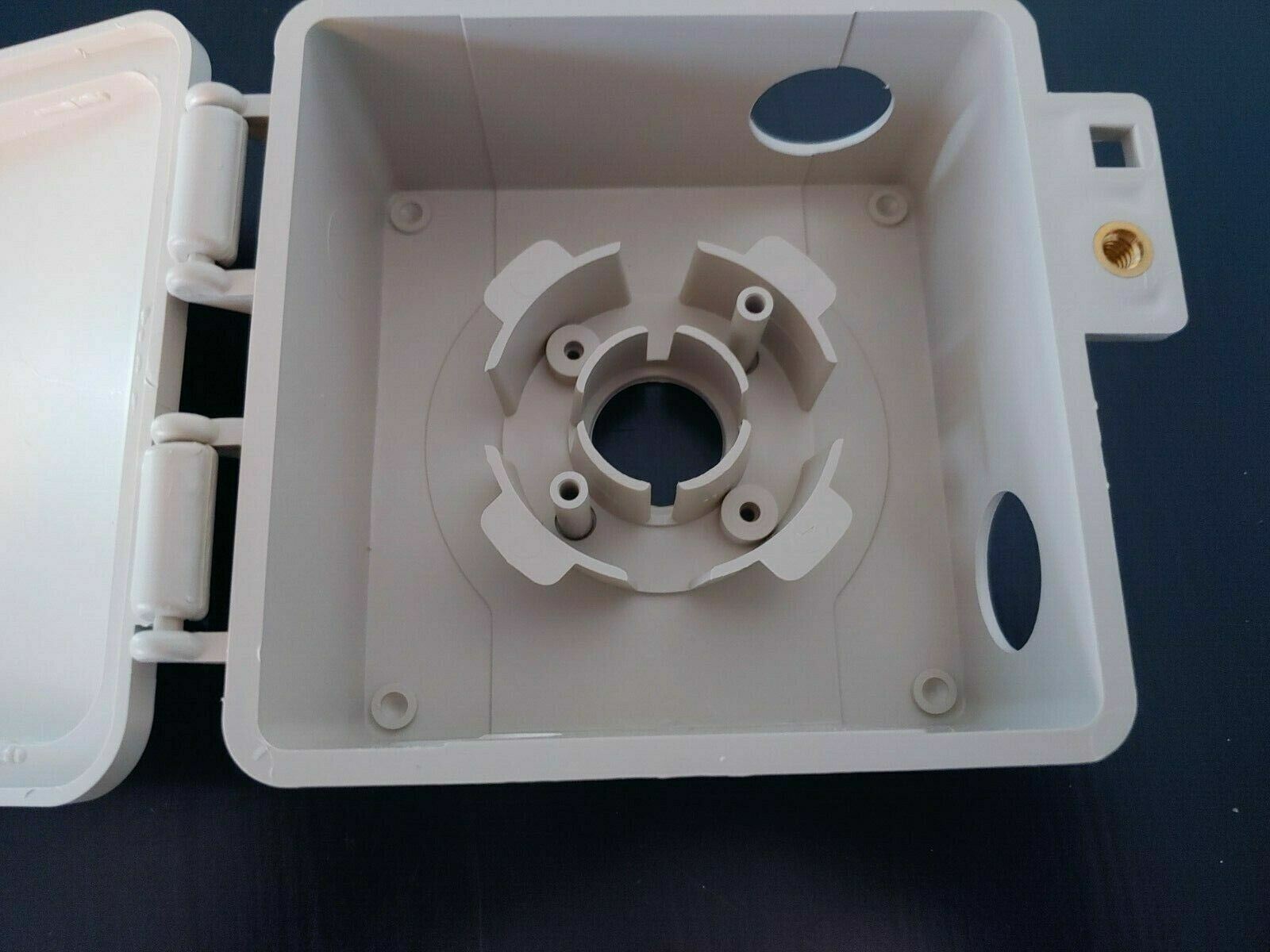 MULTILINK 072414, 5X5X2-INIV EXTERIOR FIBER OPTIC STORAGE NID, IVORY SLACK TRAY