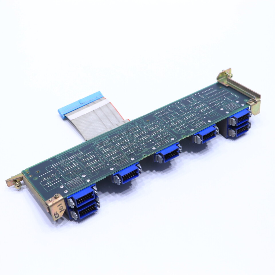 * FANUC A16B-1810-0040 BOARD PC BOARD