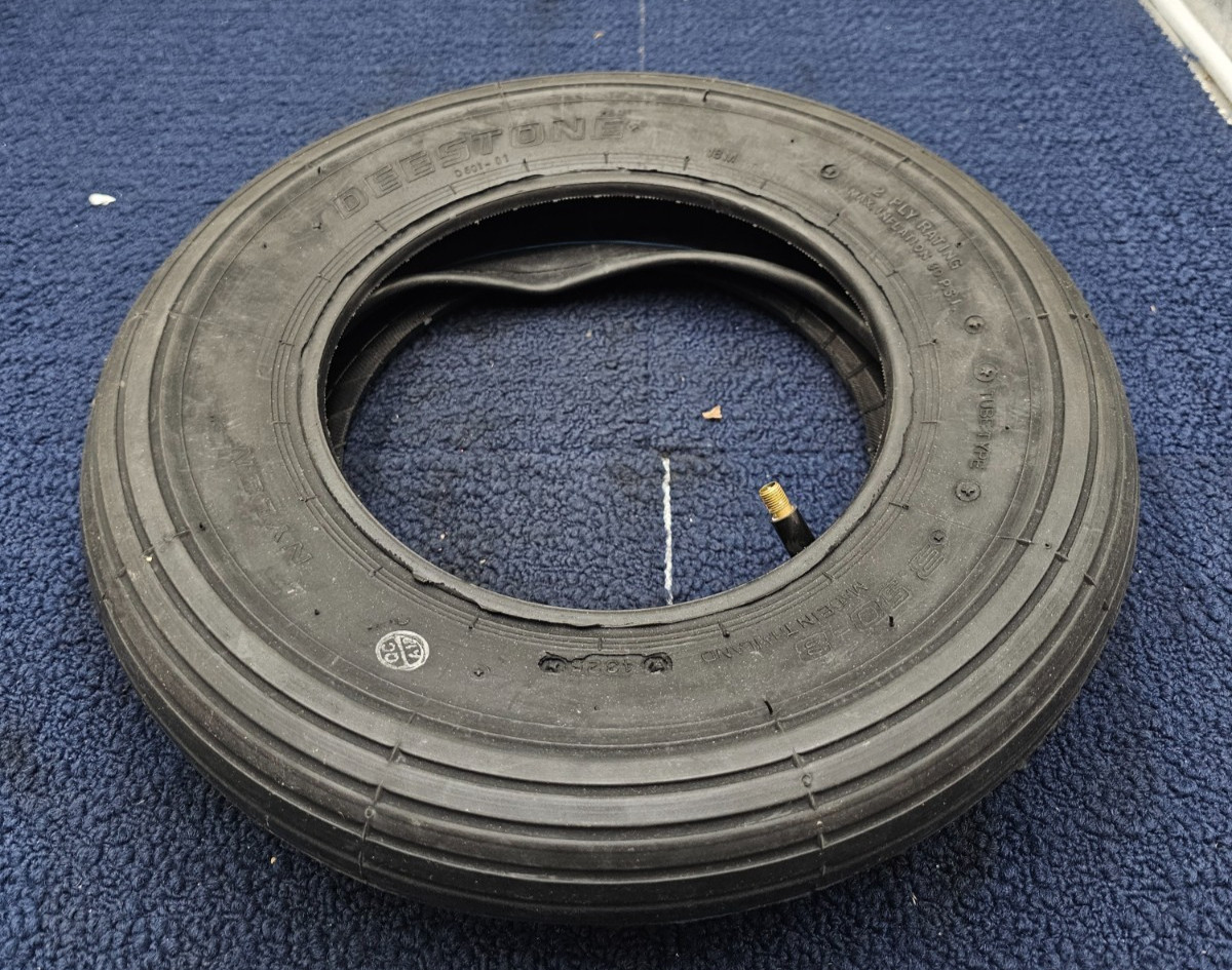 Deestone D601 3.5-8 Load 2 Ply Industrial Tire Black Tube Type 30PSI Max D601-01