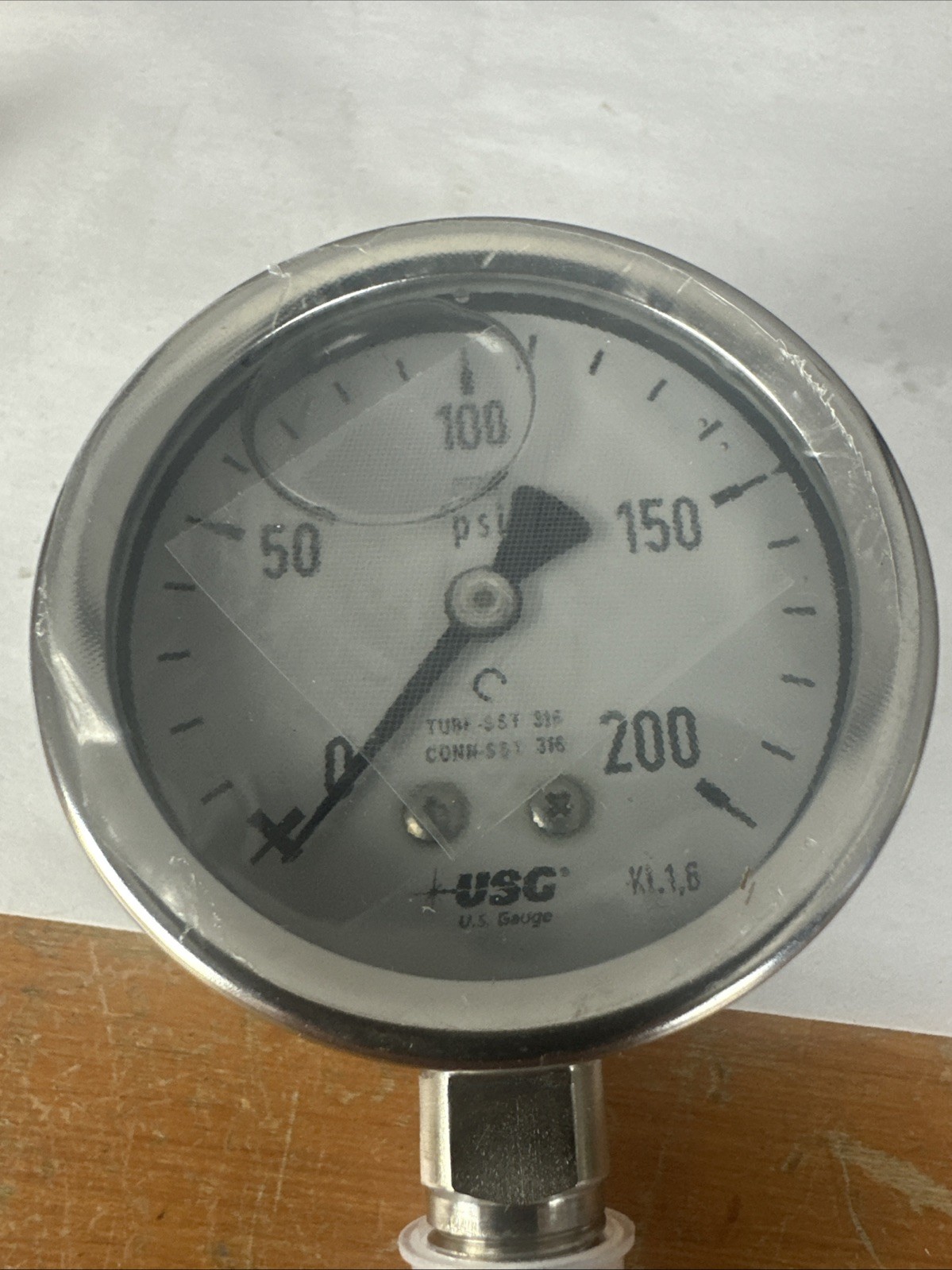 AMETEK USG 656240AA4CD3B0G NEW LIQUID FILLED PRESSURE GUAGE 200PSI 1/4 NPT