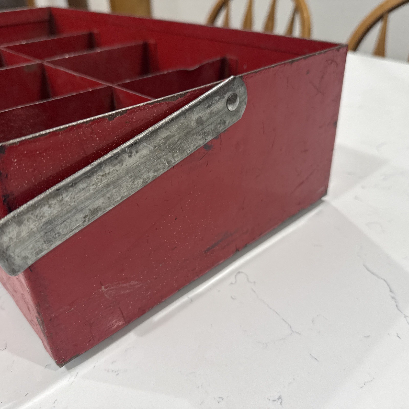 Vintage Red Steel Oil Can Holder/Fitting Tote 20″ x 10″ x 5″ w/8 Dividers Decor