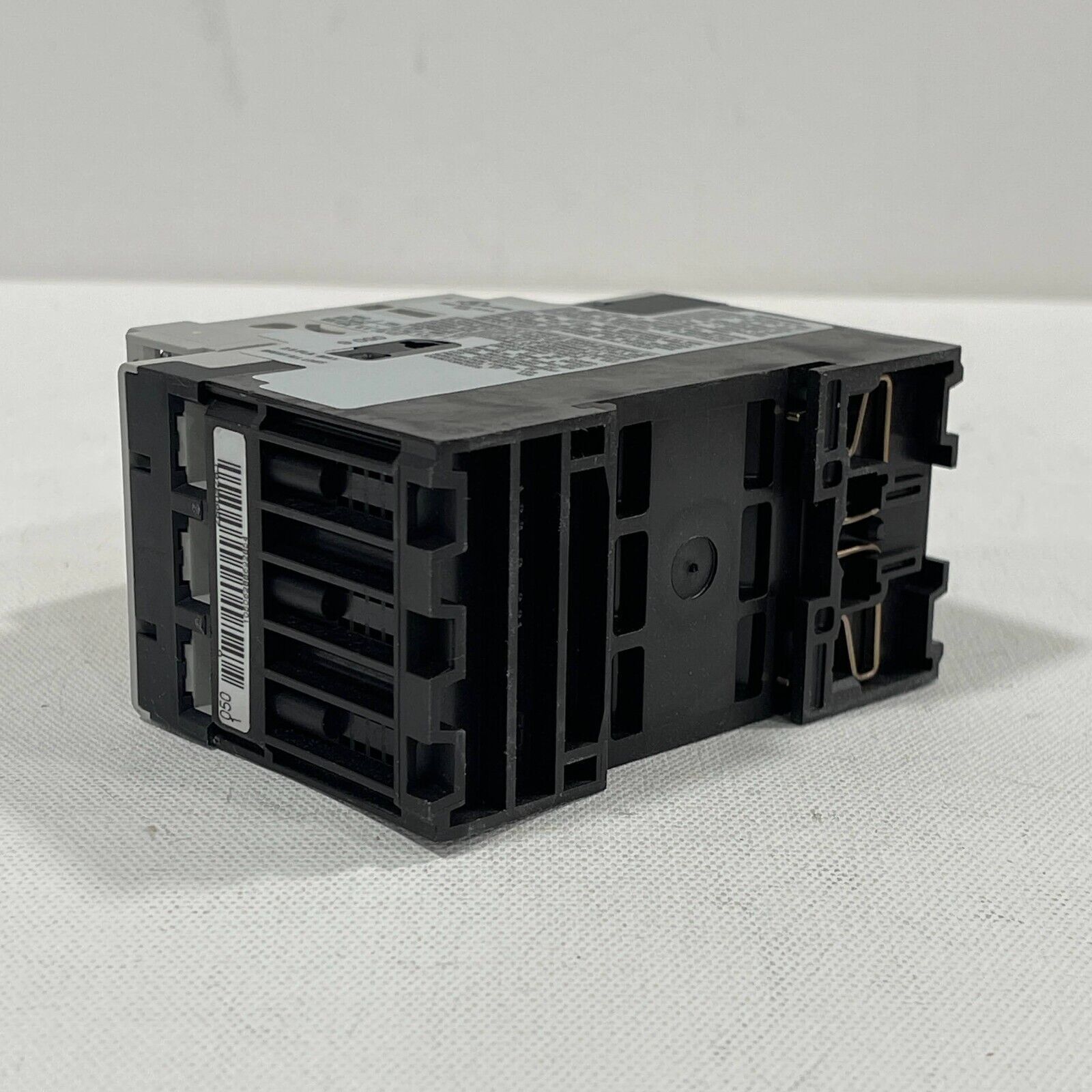 Allen Bradley 140M-D8N-B25 Circuit Breaker Motor Protection Breaker 2.5A