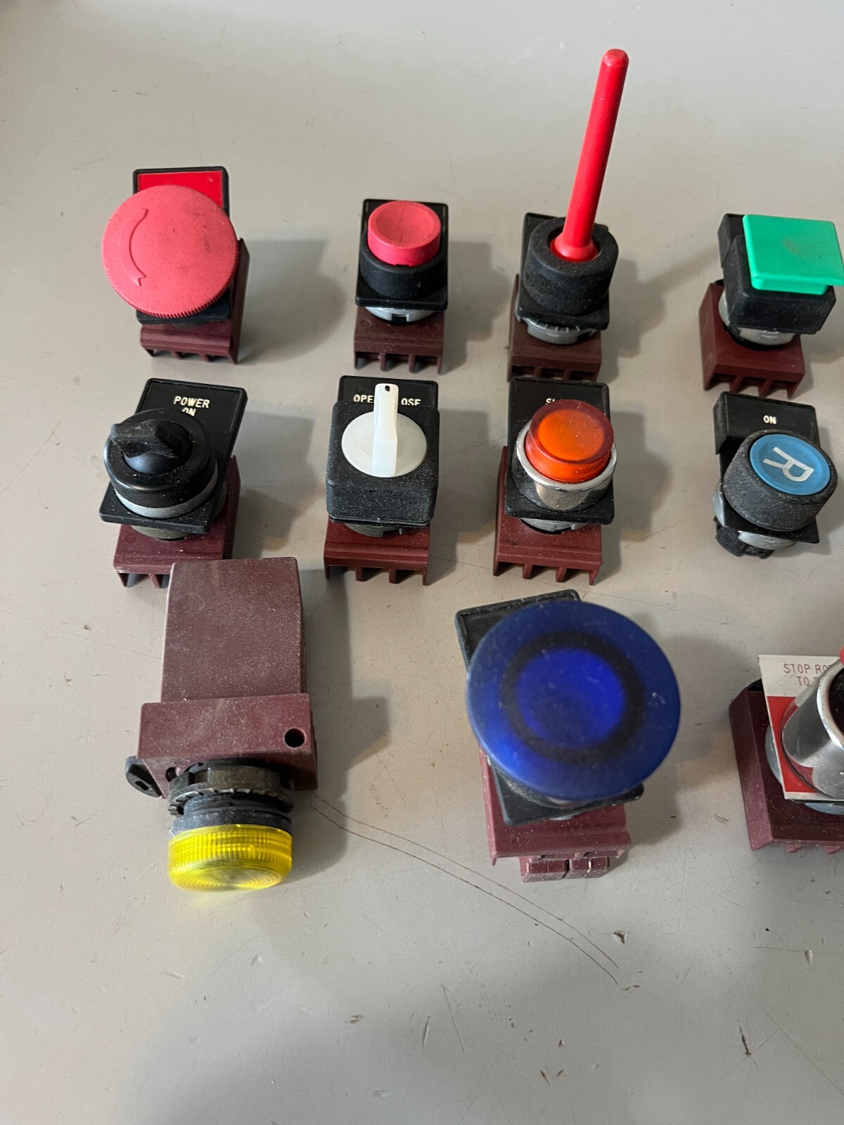 Assorted Switches/Knobs, Electrical, 15 in Lot