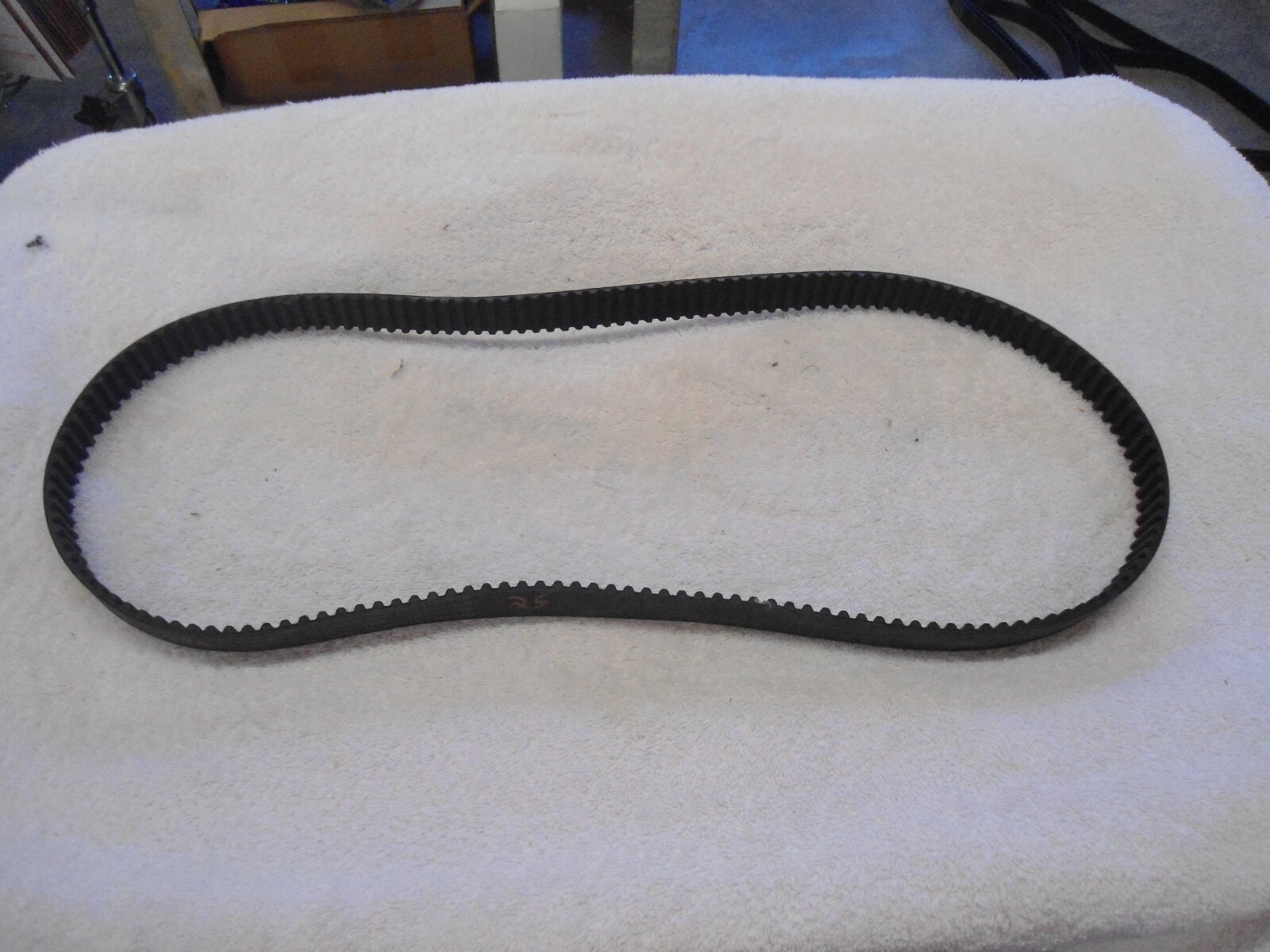NEW Continental Contitech Belt STD 1304S8M25 1304-S8M-25