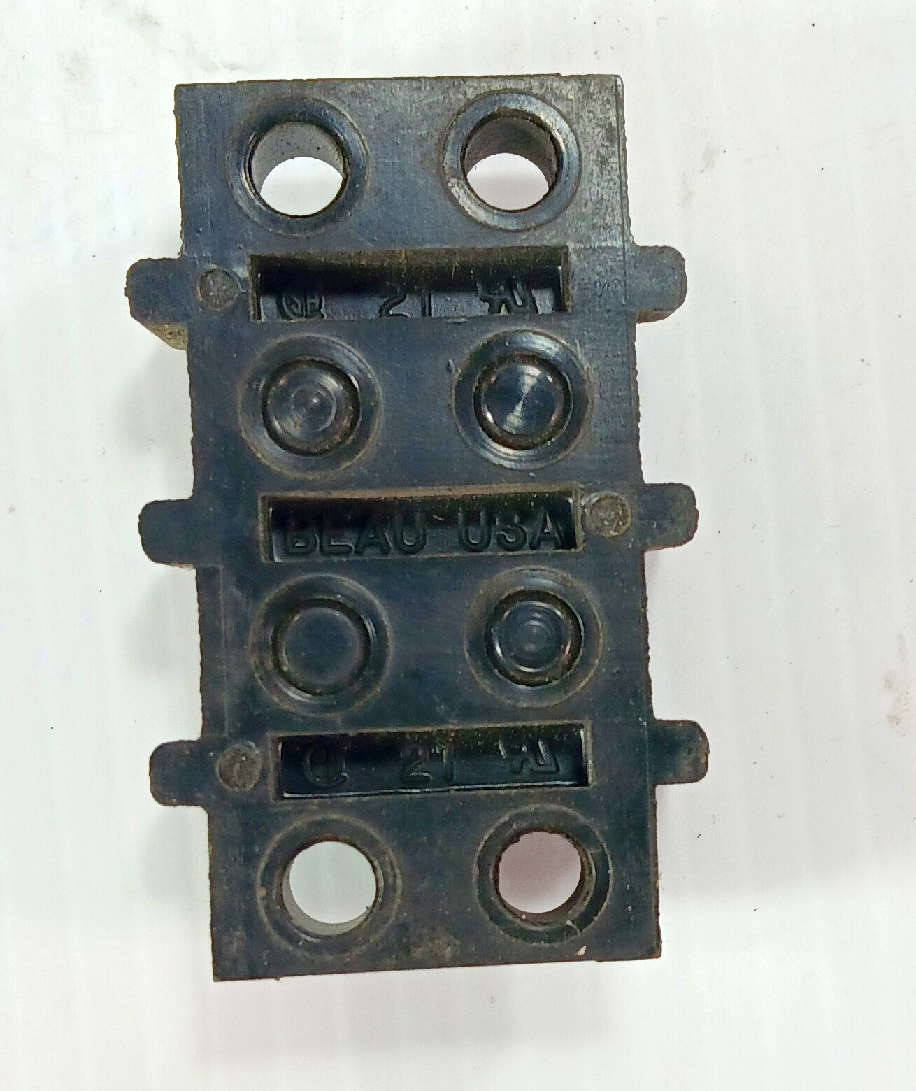 1 USED BEAU 21 2 POSITION DOUBLE ROW TERM BLOCK ***MAKE OFFER***