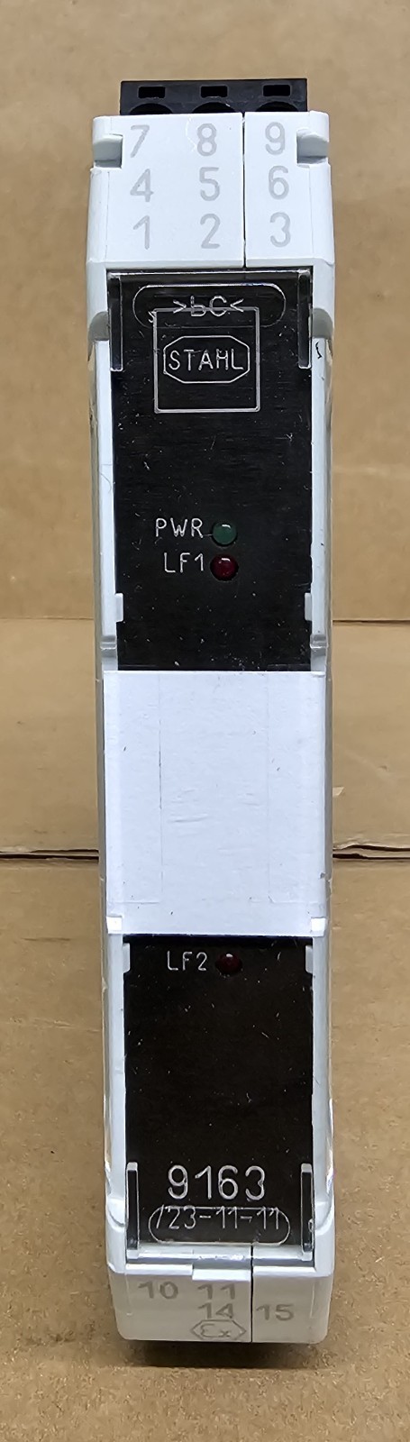 Stahl 9163/23-11-11s Isolating Repeater Hart Input