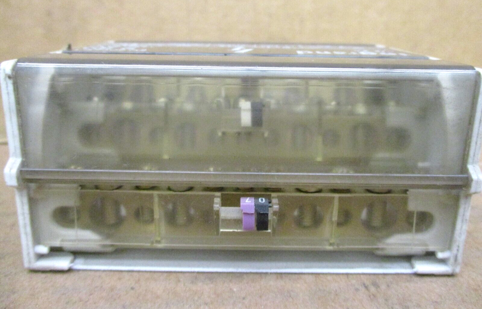 legrand 048 86 EN 60947-1 50004HM