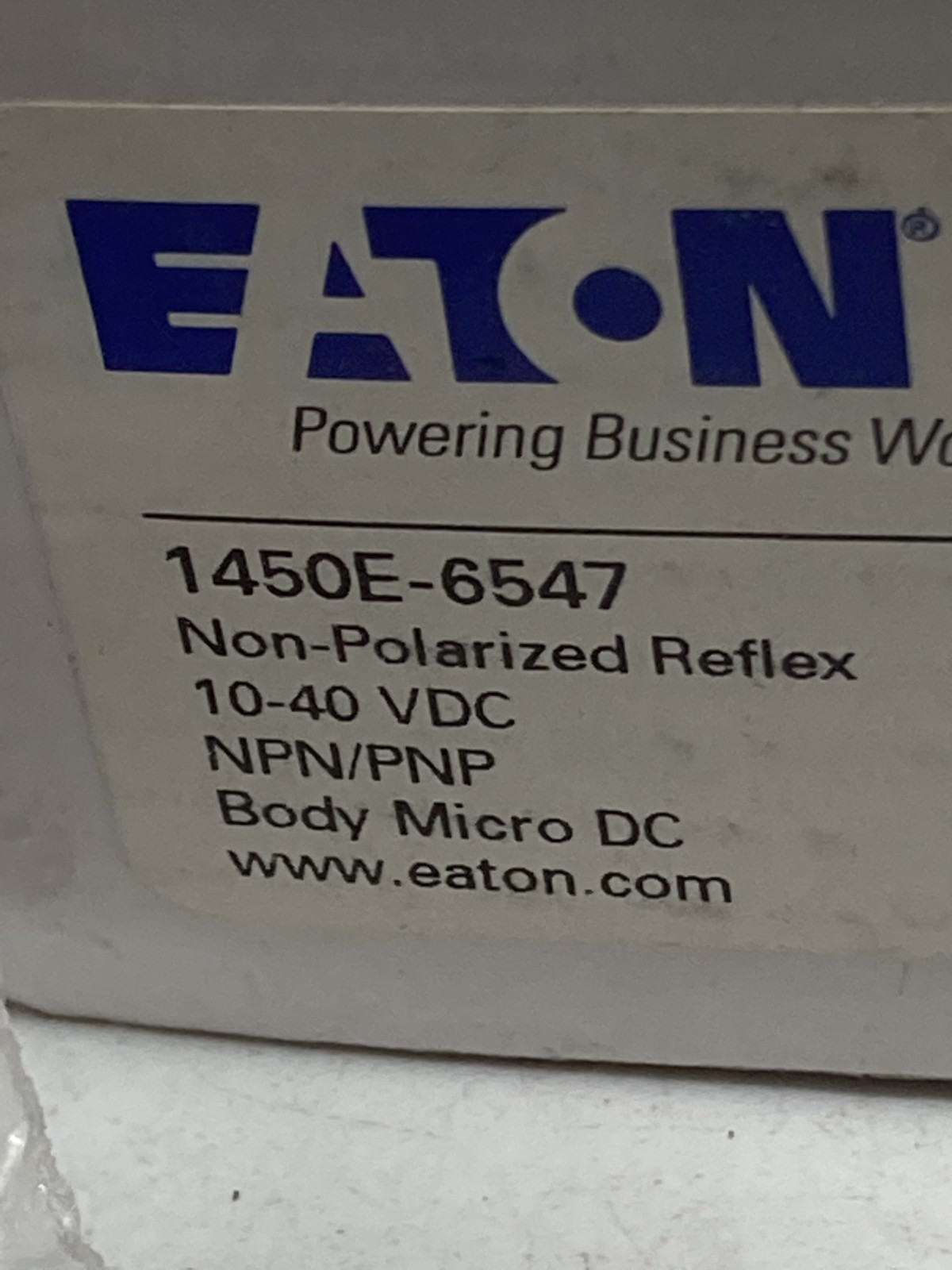 EATON 1450E-6547 PHOTOELECTRIC SENSOR NON-POL 10-40VDC NPN/PNP SERIES B1 NIB