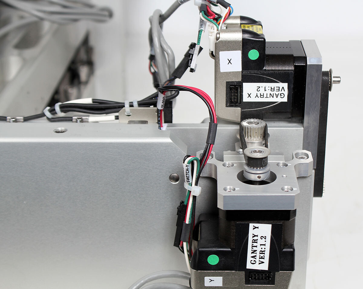 Alcon Motorized 3-Axis XYZ Vertical Positioning Stage w/ MDrive Driver Motors