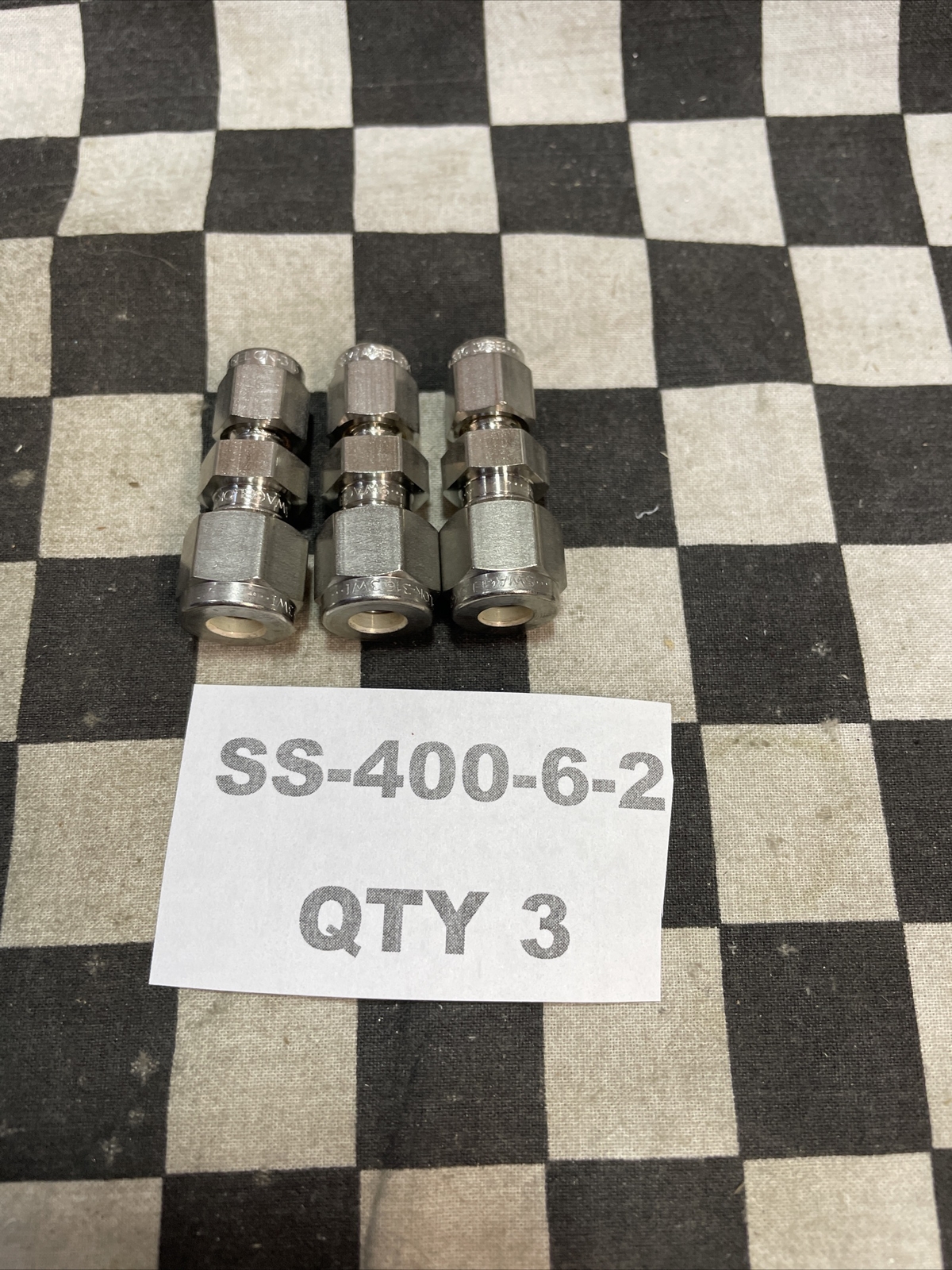 SWAGELOK SS-200-6 & SS-400-6-2, UNION REDUCER 1/4″ X 1/8″ LOT OF 6#125W14