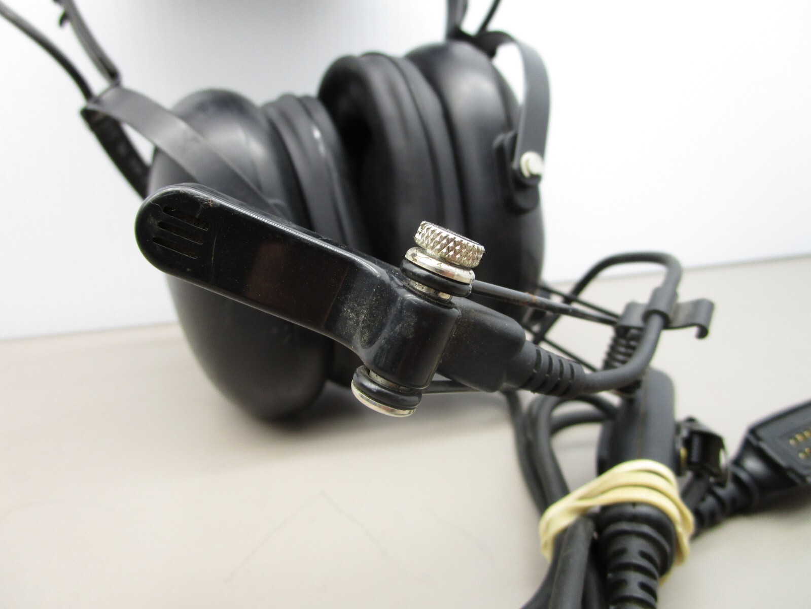 Motorola RMN4019A Medium Duty Radio Headset with PTT Over the Head