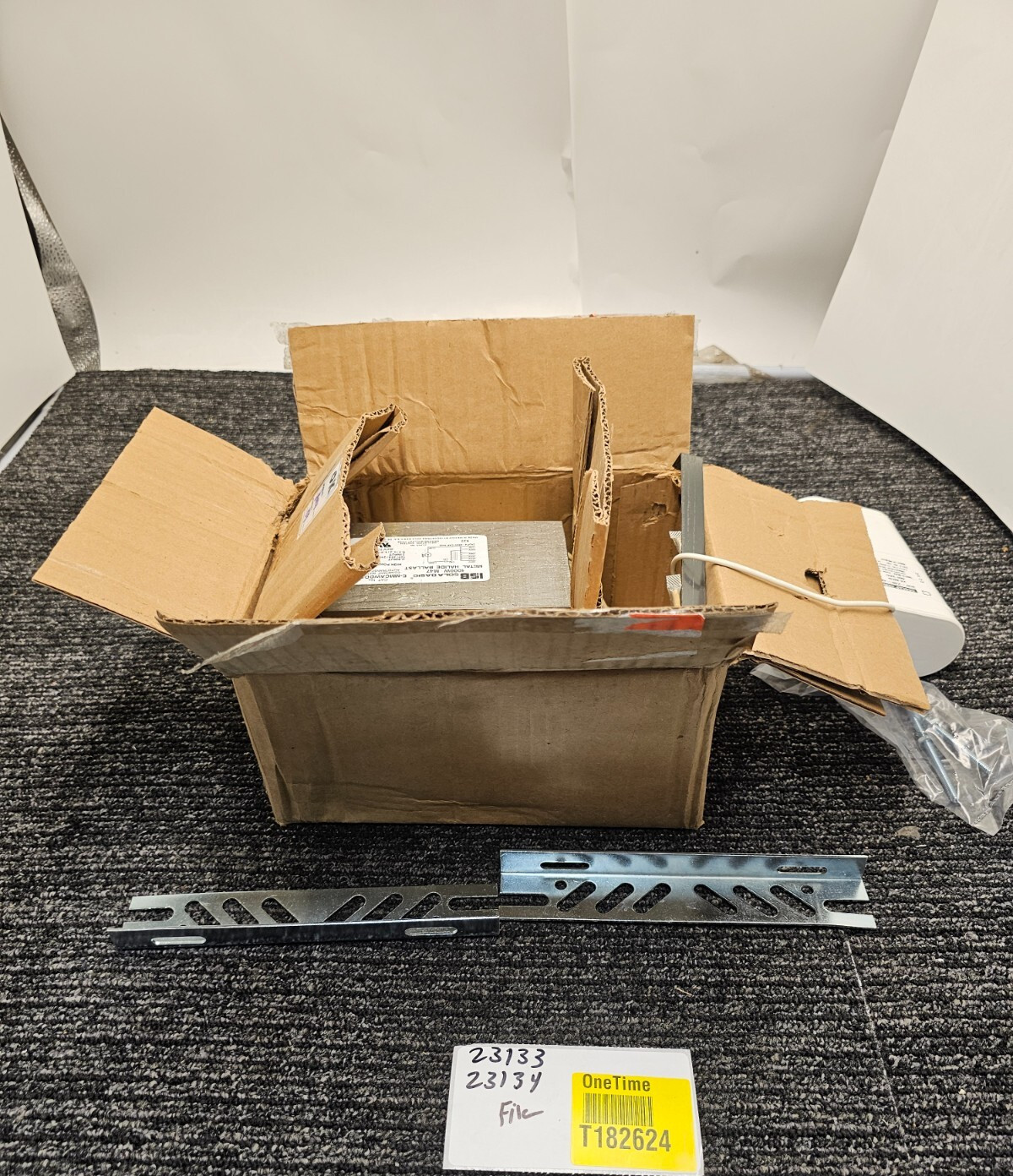 ISB Sola Basic E-MMCAWDD1000 1000W Metal Halide Core Coil Ballast M47 MH Lamp