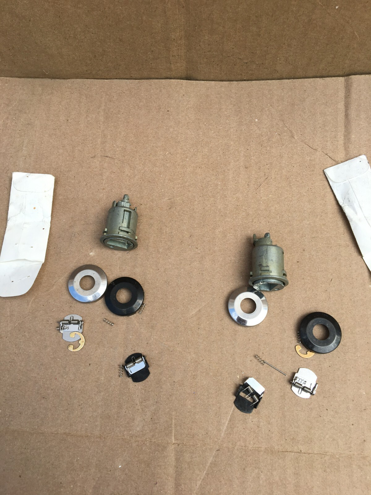Ignition lock repair kits, unknow ford, (LOT OF 2)