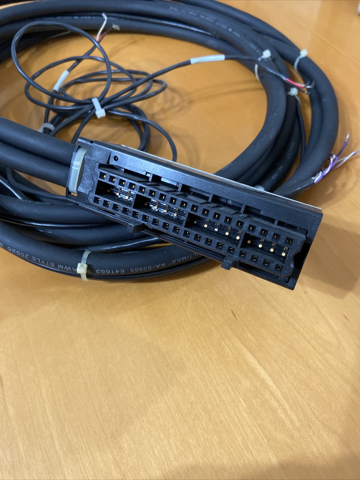 ALLEN-BRADLEY 1394-CCAE03 TWO AXIS ANALOG SERVO CABLE (New, In Box)
