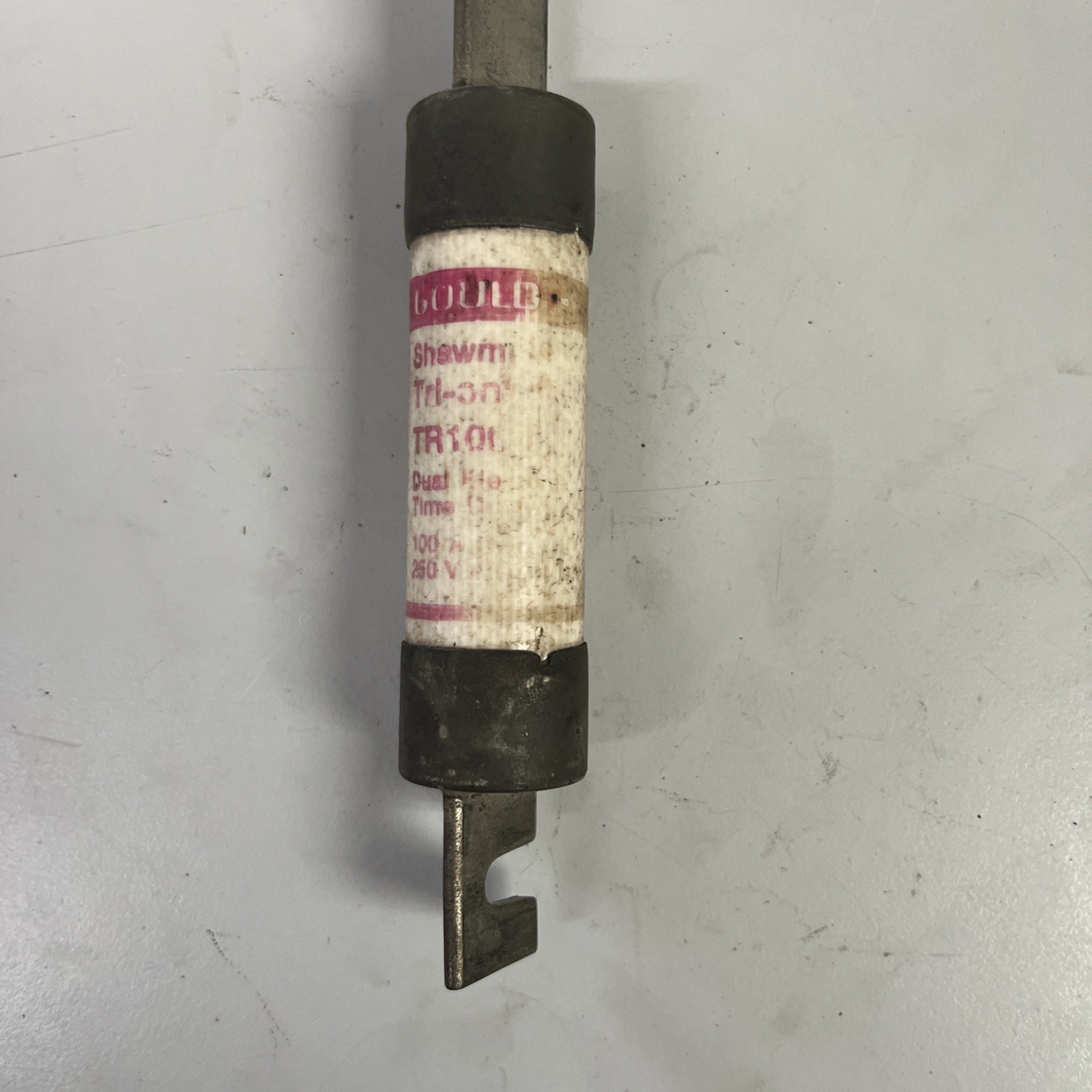NEW OLD STOCK! GOULD SHAWMUT 100A TIME-DELAY FUSE TR100R