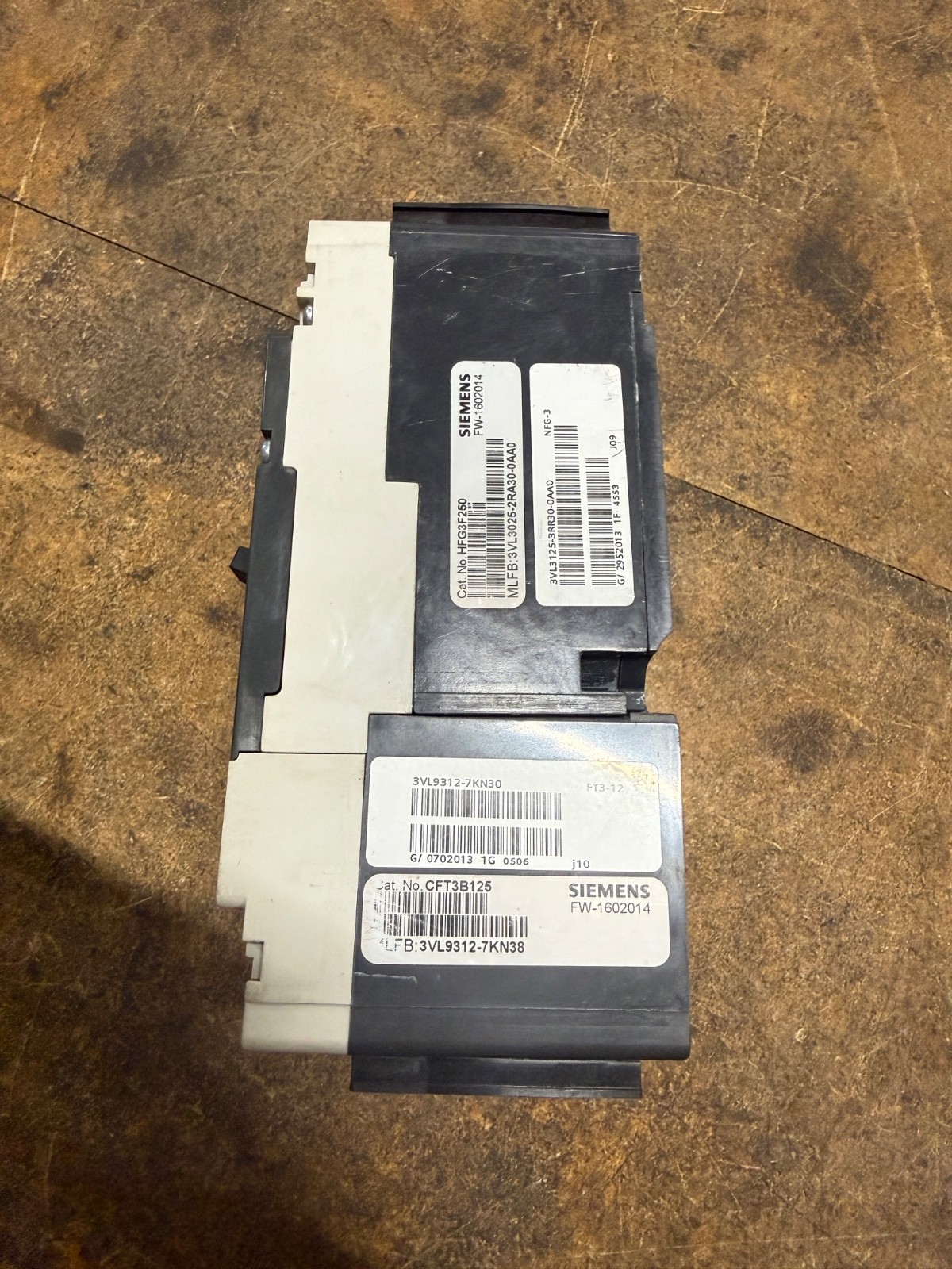 SIEMENS HFG3F250 CIRCUIT BREAKER 3POLE 250AMP 480V CFT3B100 (TESTED)