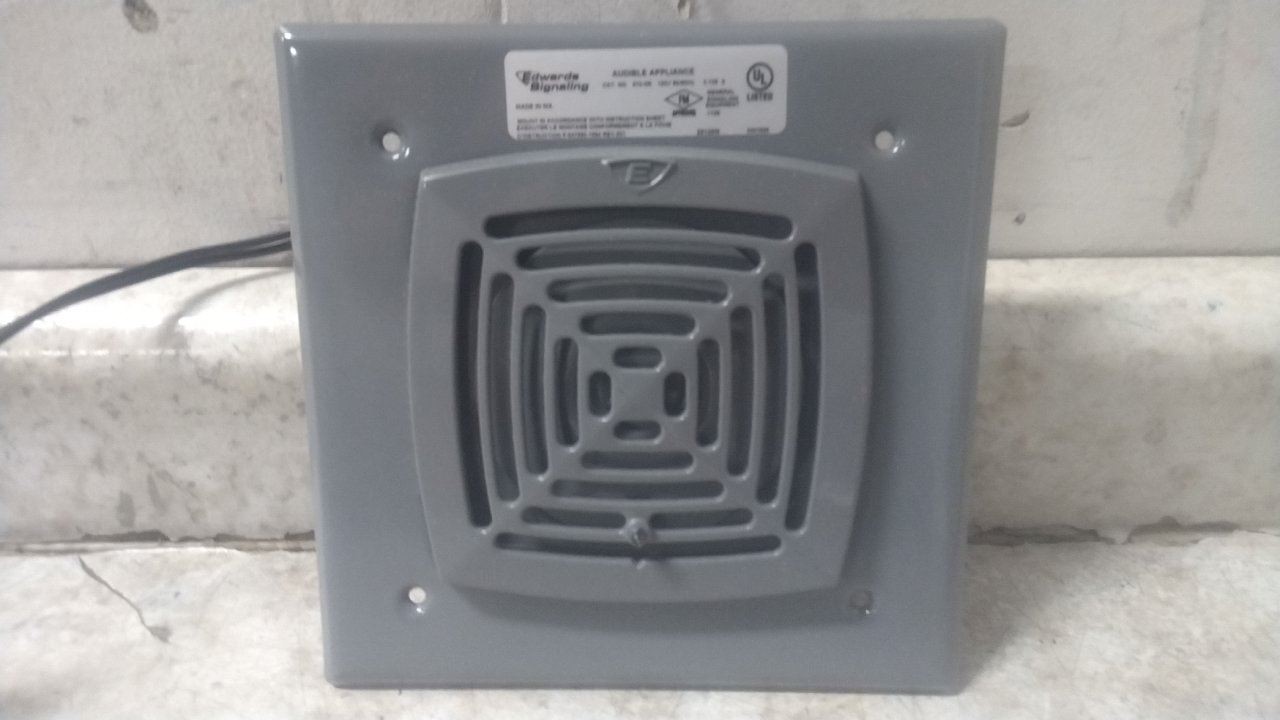 Edwards Signaling 870-N5 120VAC Wall/Flush Mount Vibrating Horn