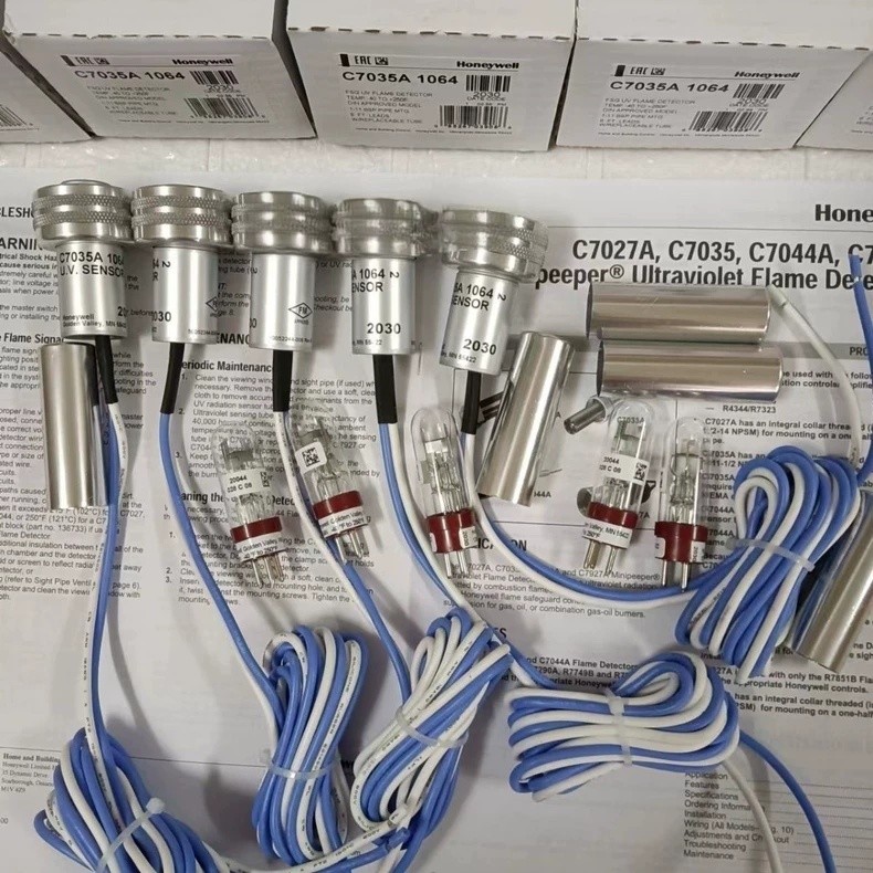 1PC NEW Honeywell C7035A1023 Burner Flame Sensor C7035A 1023