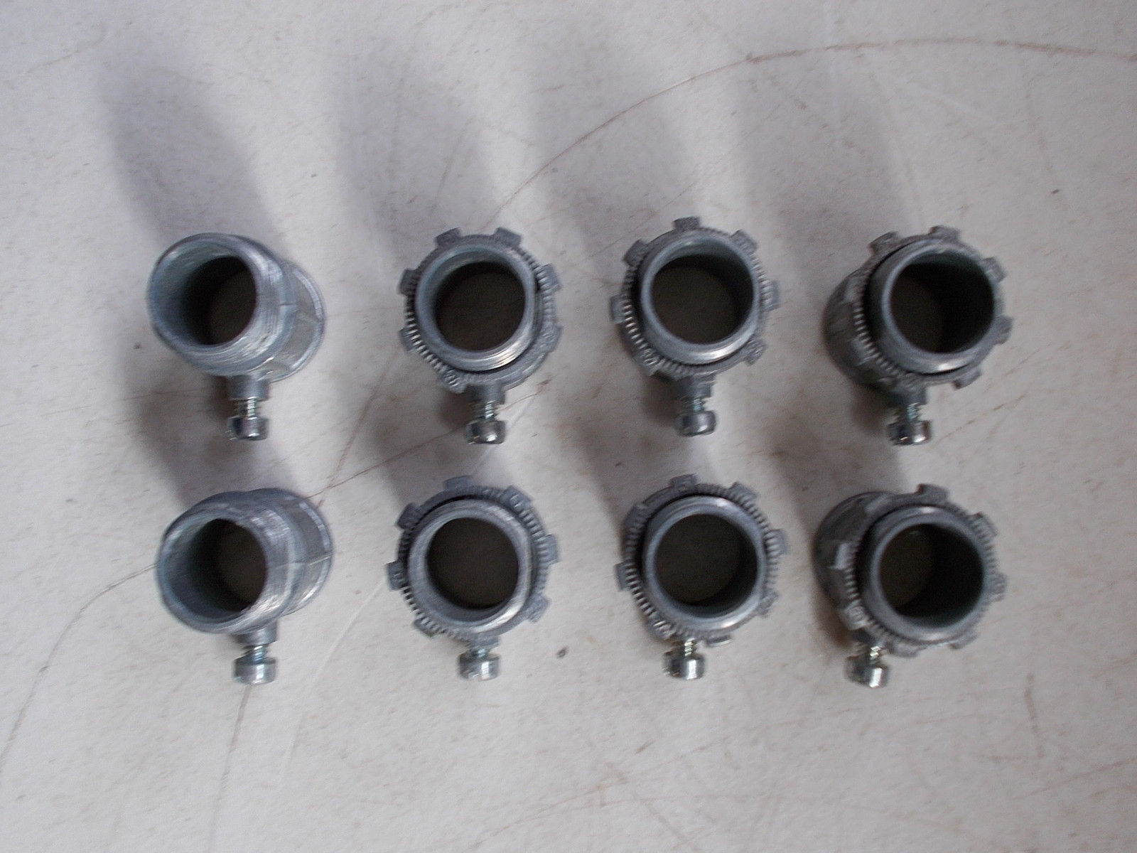 Halex 1201 lot of 8 Set Screw Connectors *FREE SHIPPING*