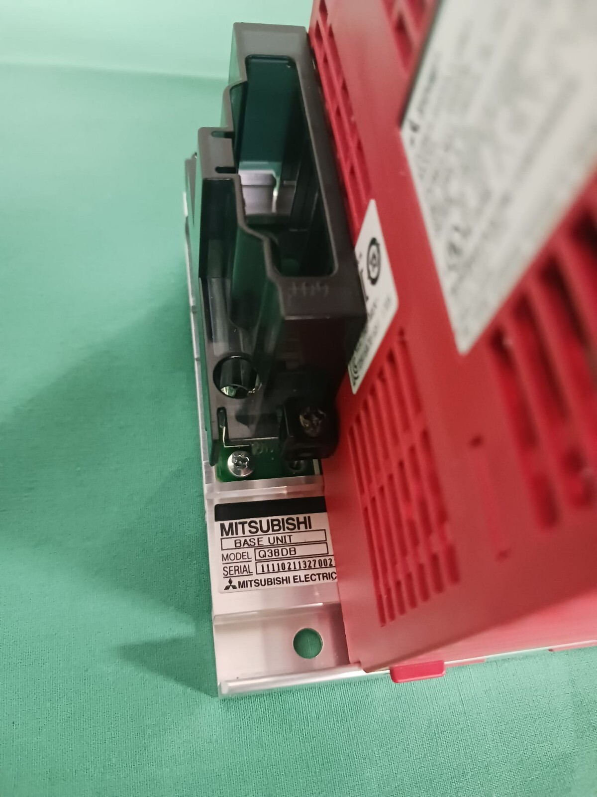 MITSUBISHI Q38DB Base Unit w/ Accessories