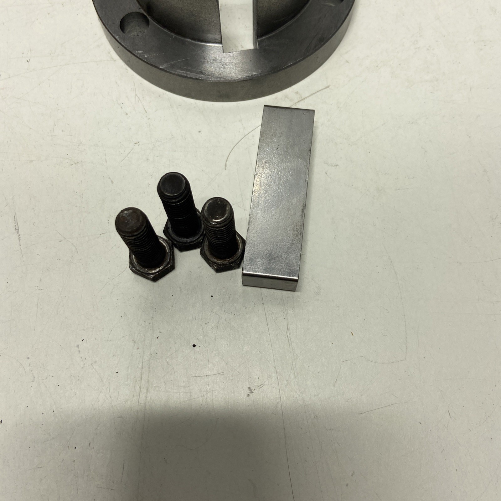 BROWNING Q1 2 3/16 SPLIT TAPER BUSHING 2-3/16″ BORE, Q1-2-3/16