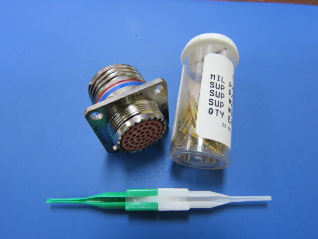 ITT D38999/20FD35SA Qty of 1 per Lot 37 Position Circular Connector Receptacle,