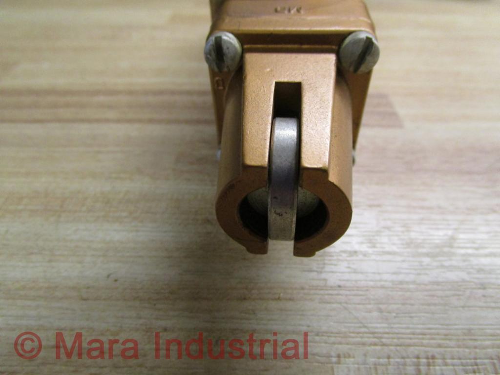 Versa VCP-4302 Four Way Valve