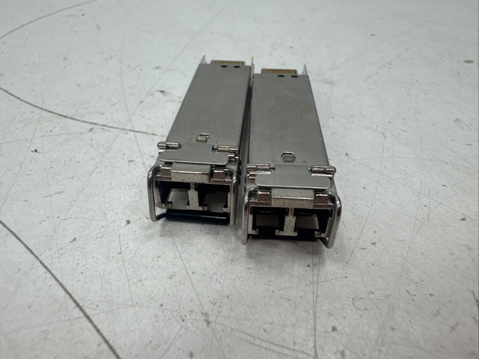 (QTY 2) Finisar | FTLF8524P3BNL- (NK) | 4Gb FC 850nm SW