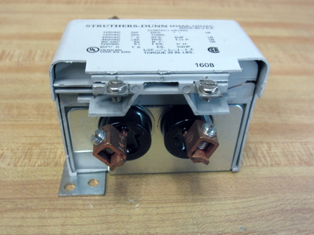 Struthers Dunn M35AA-120VAC Displacement Relay 12N667