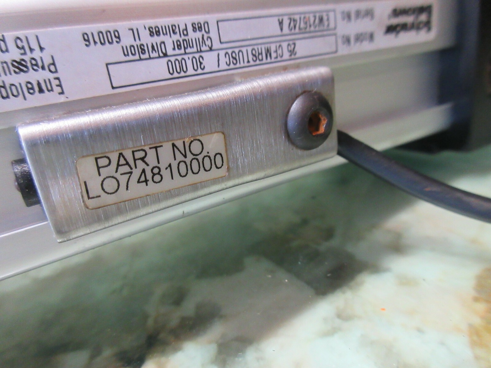 SCHRADER BELLOWS LINEAR SCALE MODEL 25 CFMRSTUSC/ 30.000 LO74810000 CYLINDER
