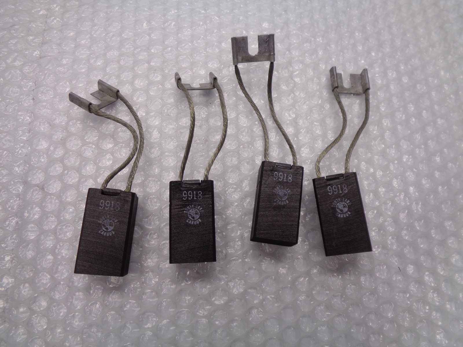 SOUTH LAND CARBON 9918 CARBON BRUSH LOT OF 4 NSNP