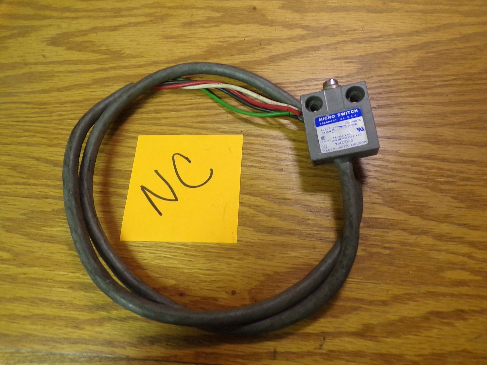 Micro Switch 5A 250VAC 914CE1-3 *FREE SHIPPING*