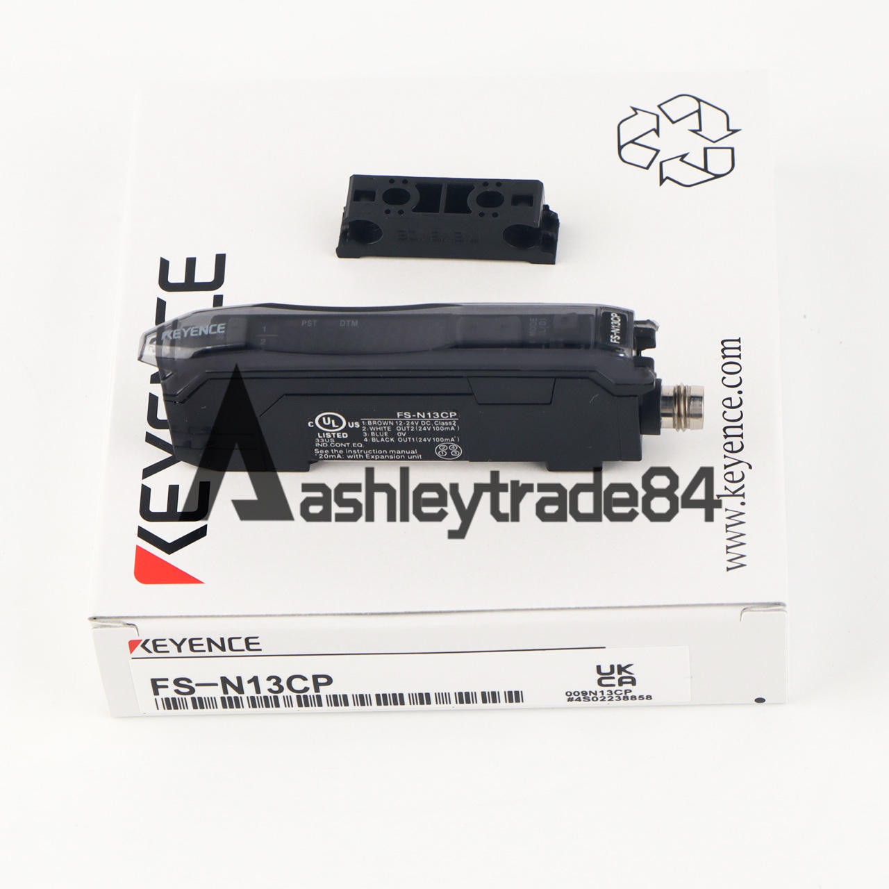 ONE NEW KEYENCE FS-N13CP optical fiber amplifier