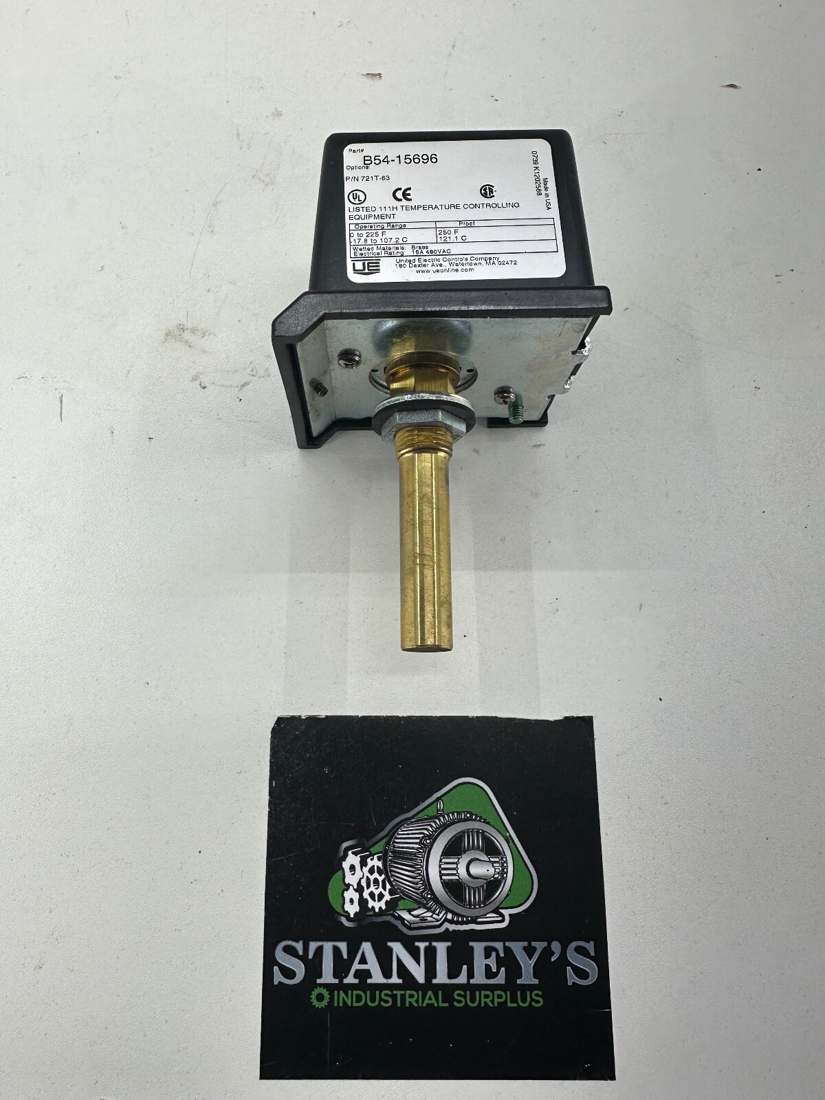 United Electric B54-15696 Temperature Controller New