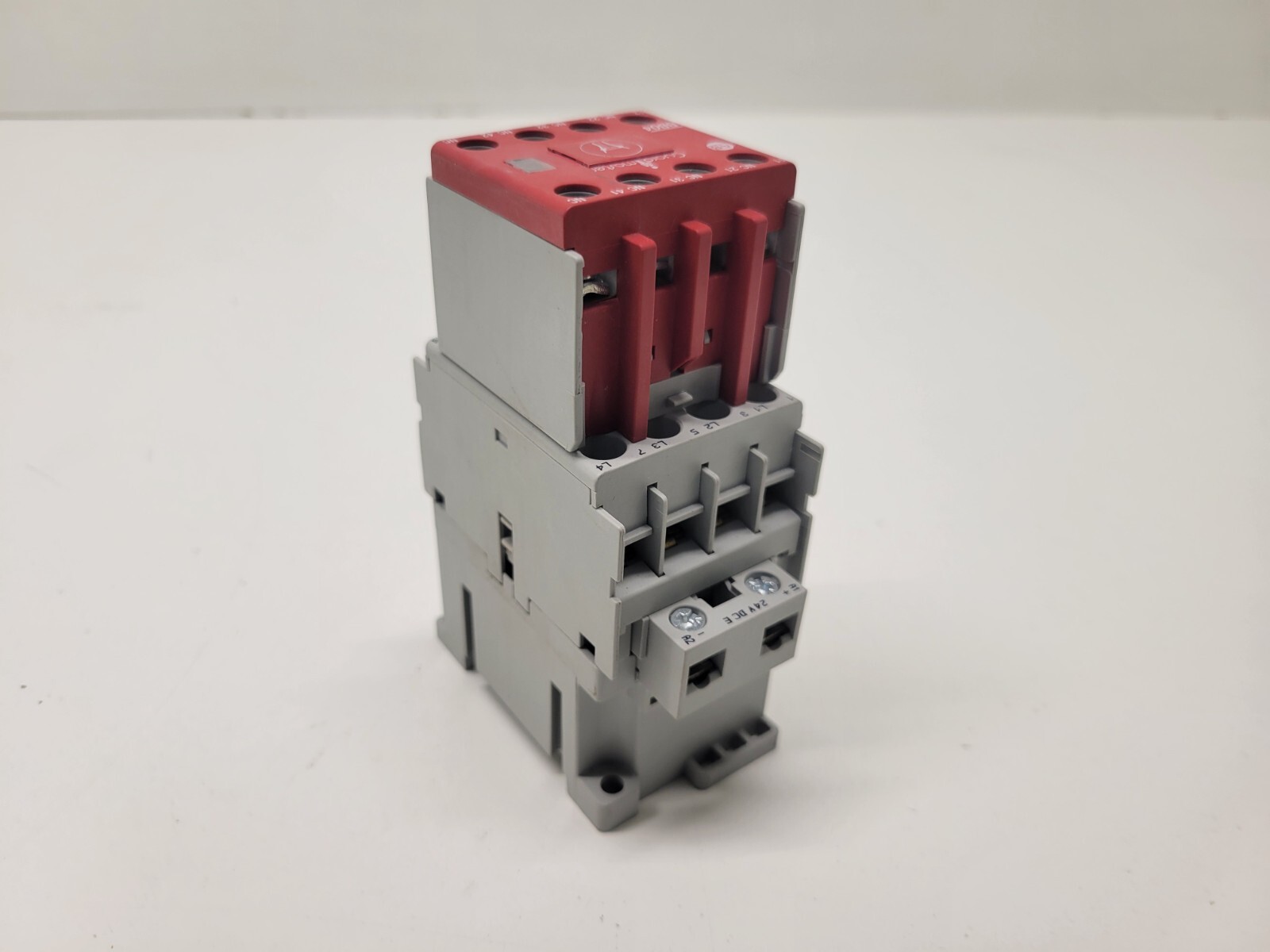 NEW OLD STOCK! ALLEN-BRADLEY 24VDC CONTACTOR 100S-C09EJ404BC