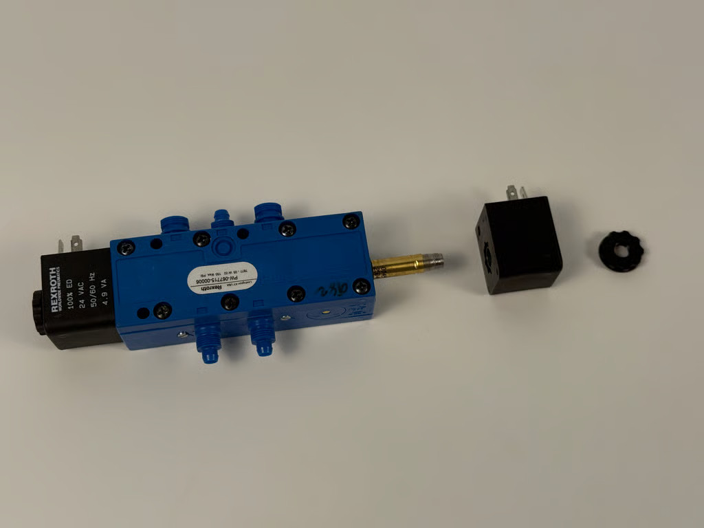 Rexroth PW-067715-00006 Pneumatic Directional Valve 24 VAC 150 PSI (Series 740)