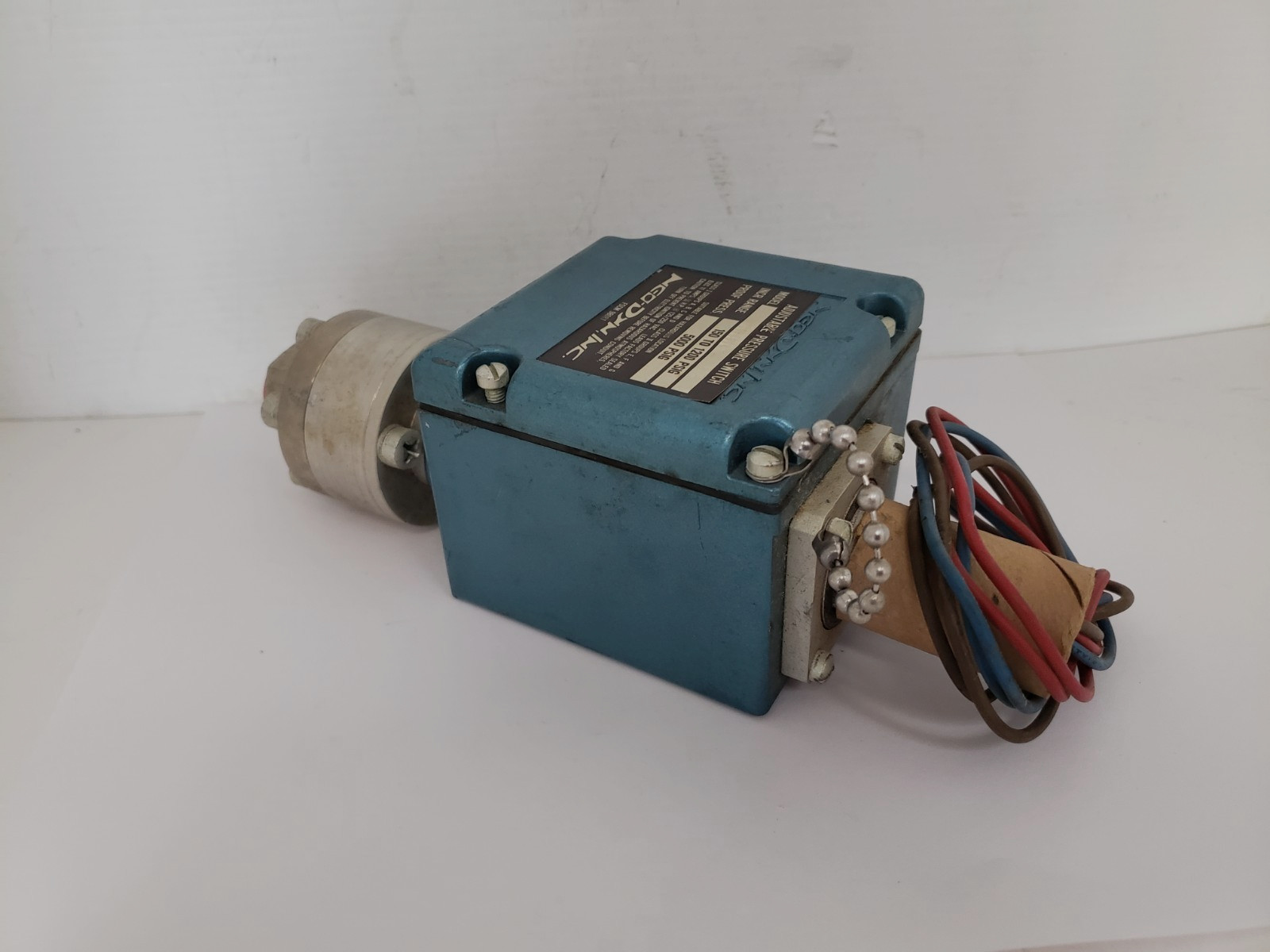 NEO DYN 100P49V6 ADJUSTABLE PRESSURE SWITCH 150 TO 1200 PSIG