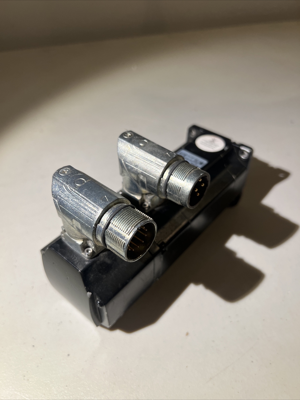 Sigmatek S1 026-8AF61-R4E-Z57 Servo Motor FOR PARTS OR REPAIR – SHIPS FROM USA