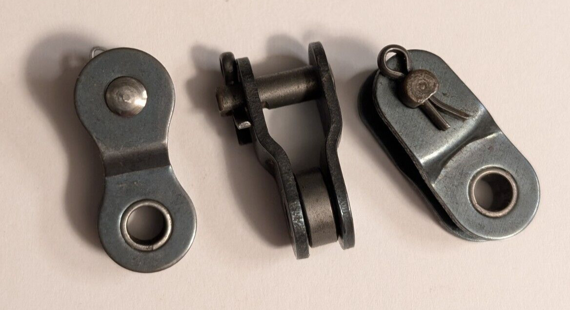 #410 A.N.S.I Offset Link 1/2″x1/8″ Quantity (3)