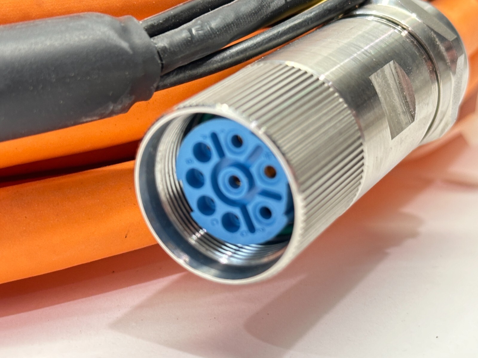 Kollmorgen 968933-19 AKHM Motor Hybrid Cable 19m Length