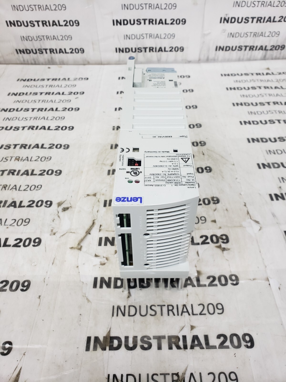 LENZE FREQUENCY INVERTER 8200 VECTOR