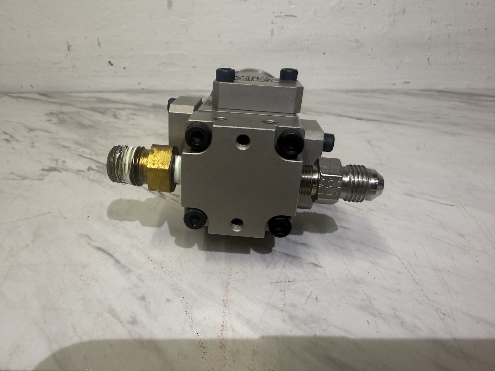MAX MACHINERY FLOW METER TRANSMITTER 295-200-000 Lightly Used