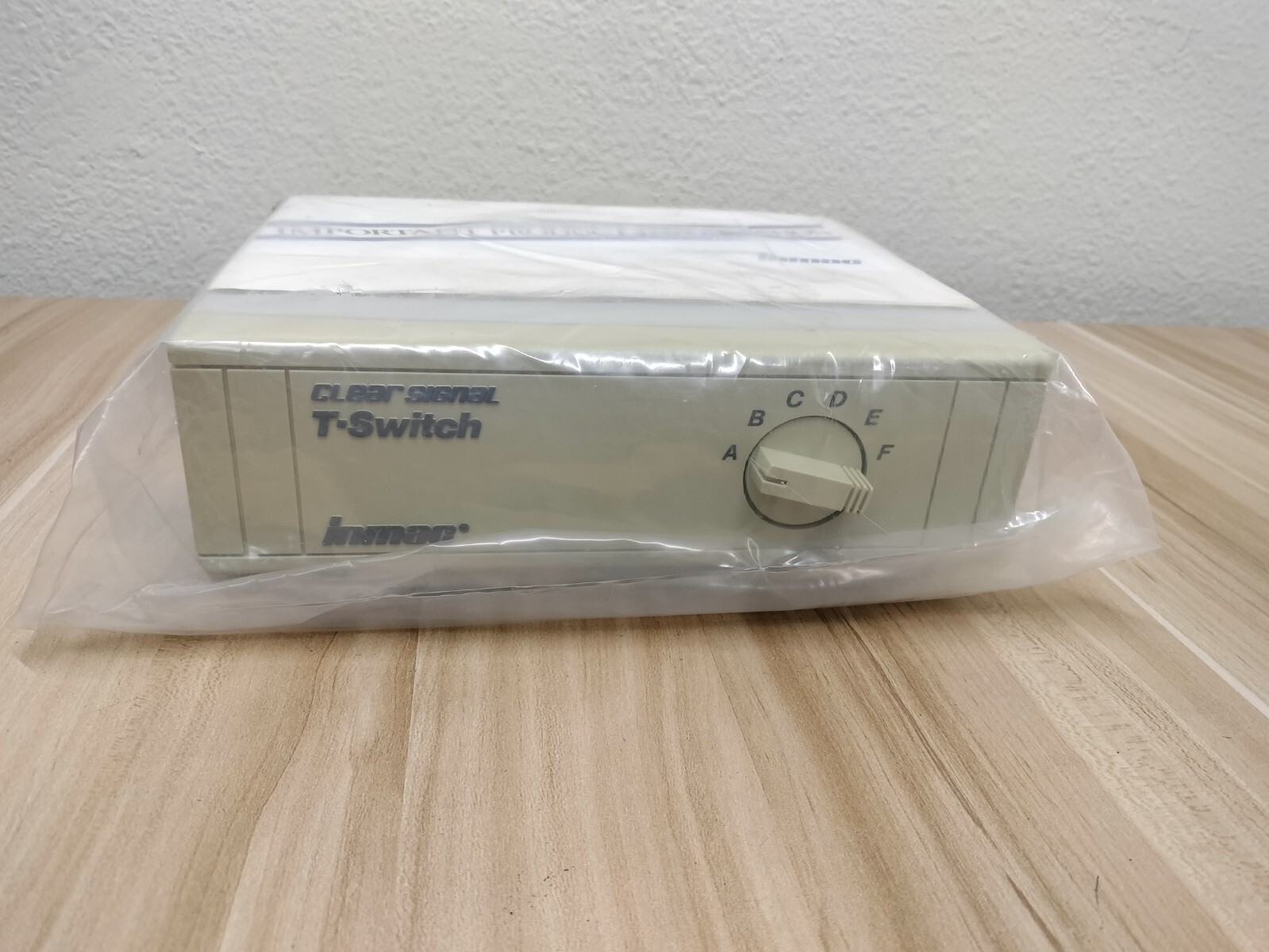 Inmac Clear Signal T-Switch – 1904 (W06034)