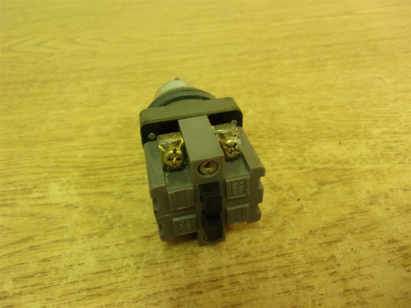 Izumi 24401 600V Selector Switch *FREE SHIPPING*