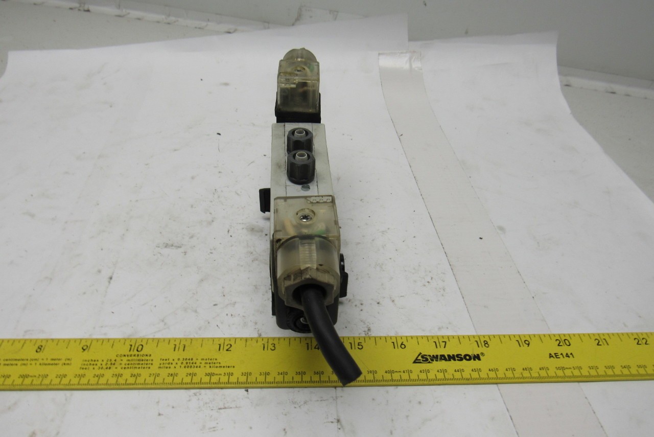 Rexroth R432016670 5/3 Position Closed Center Solenoid Control Valve 120V Coil