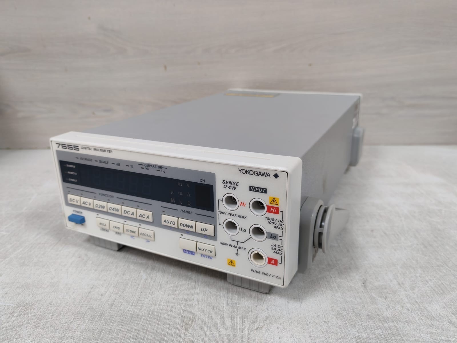 YOKOGAWA 7555 / 755501 -7-F 12WB18631 L DIGITAL MULTIMETER UNIT 230V