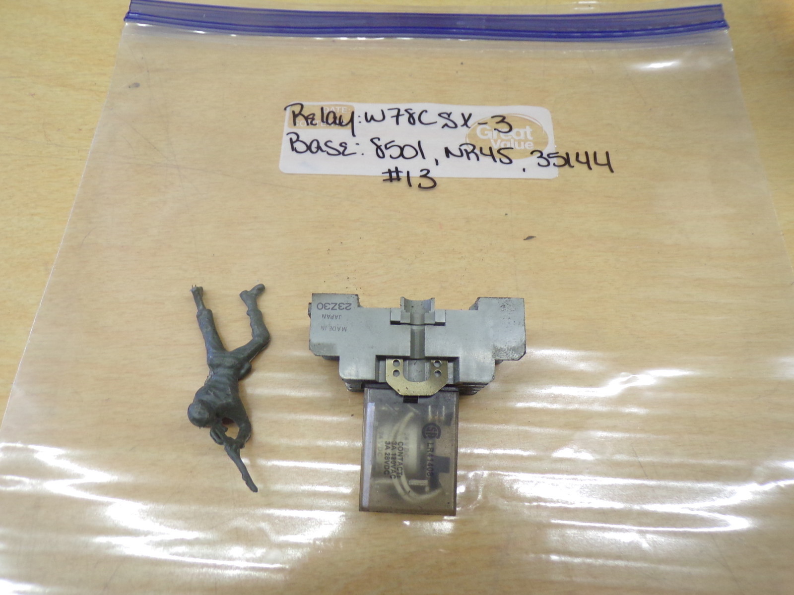 Magnacraft Relay W78CSX-3 W/ Square D Base 8501, 35144 Type NR45