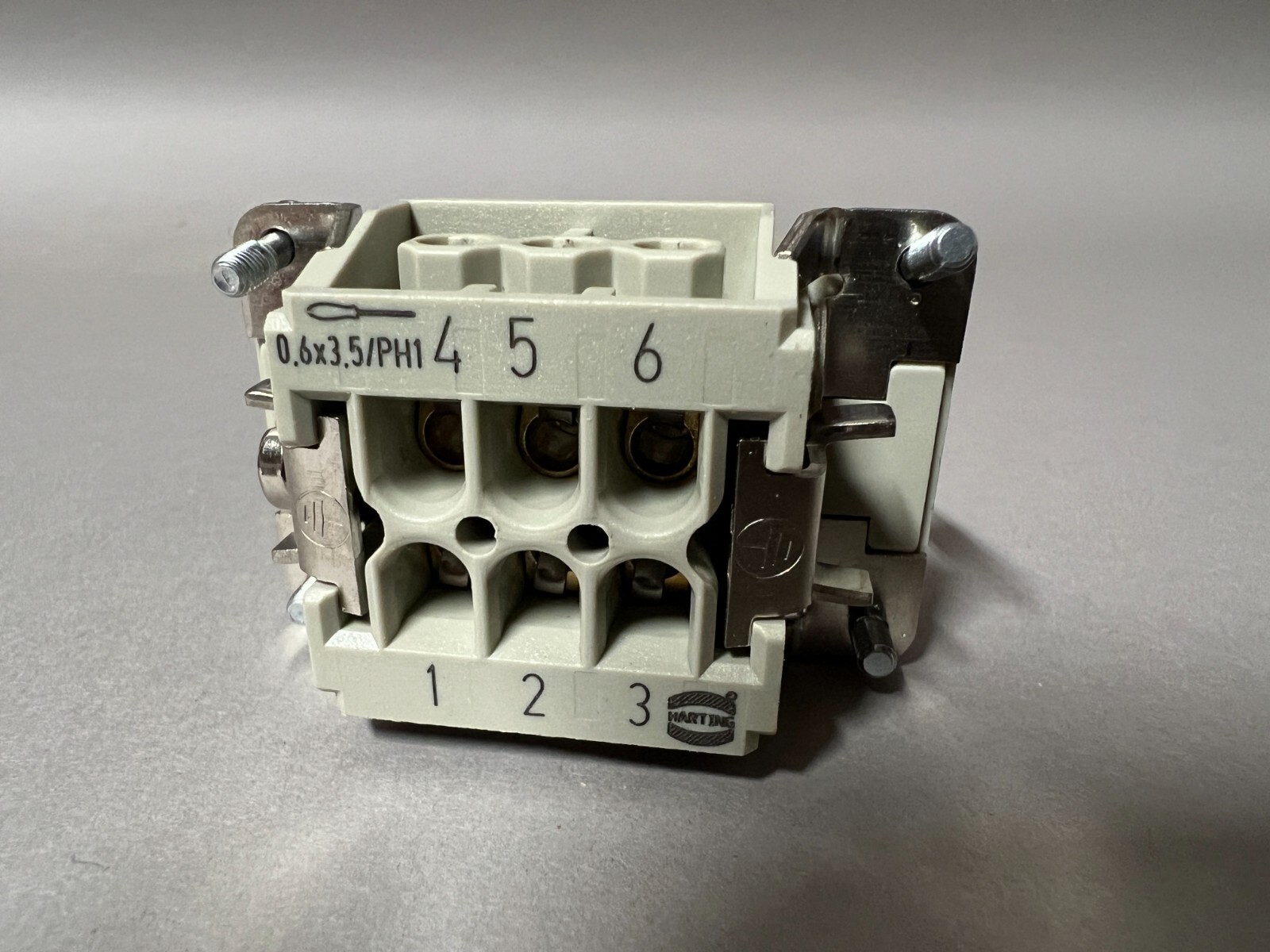 6PC – Harting 09330062701 Rectangular Socket Insert HAN 6E-BU-S