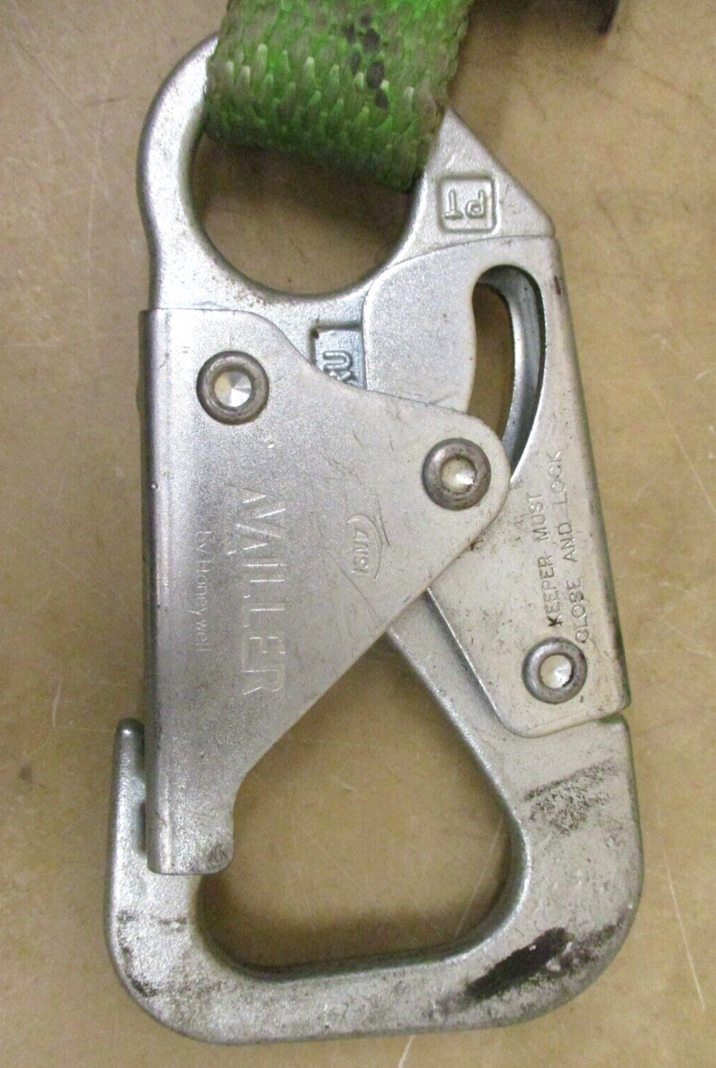 Miller 913B/ 6FTGN Back Biter Lanyard 310 Lb Capacity w/ SOFSTOP 48861LIN