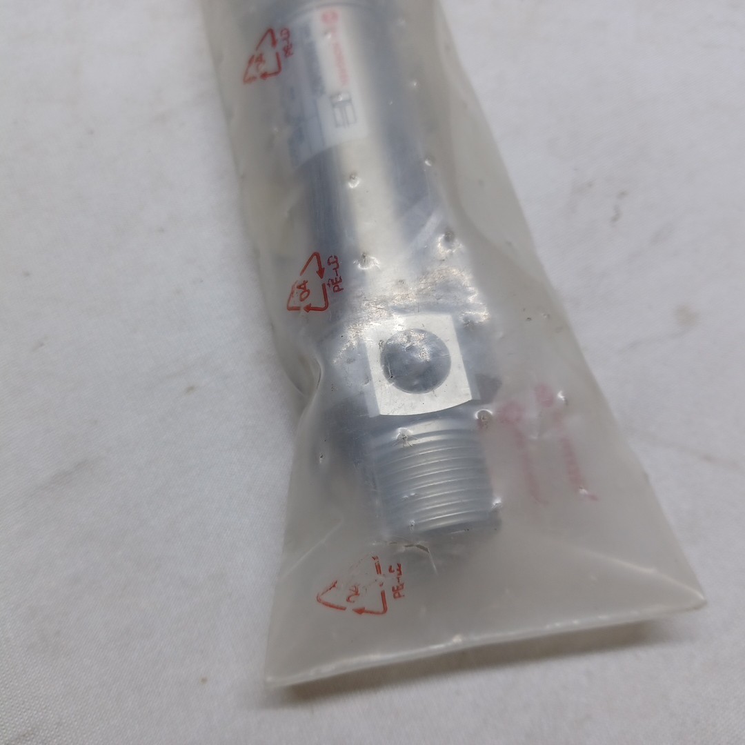 IMI NORGREN RM/8025/M/25 ISO Roundline Double Acting Cylinder – BRAND NEW!